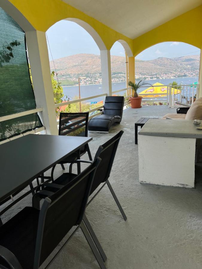Apartment Vujcic Donji Okrug (Ciovo) Exterior foto