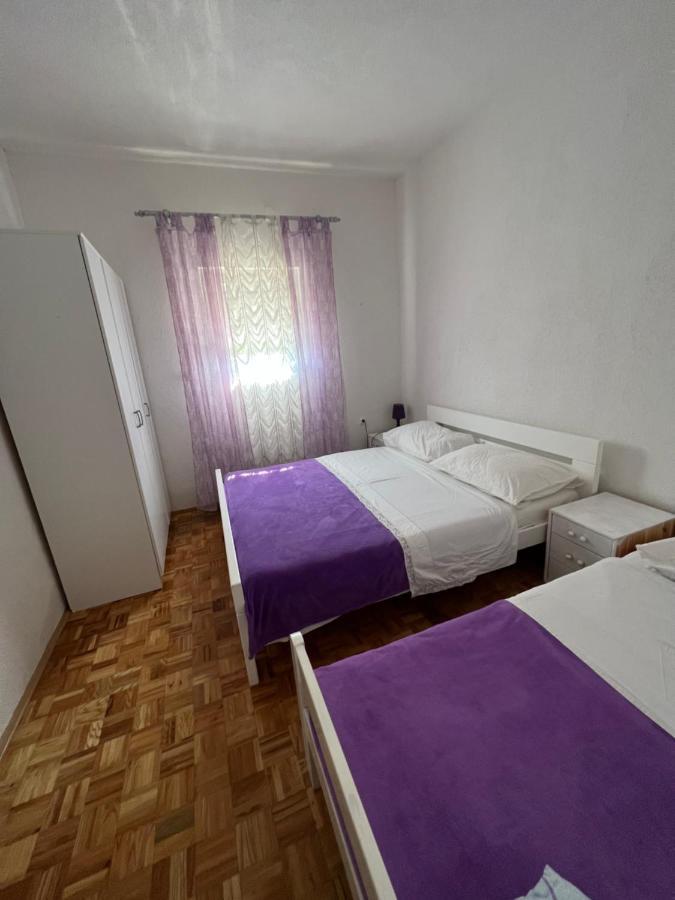 Apartment Vujcic Donji Okrug (Ciovo) Exterior foto