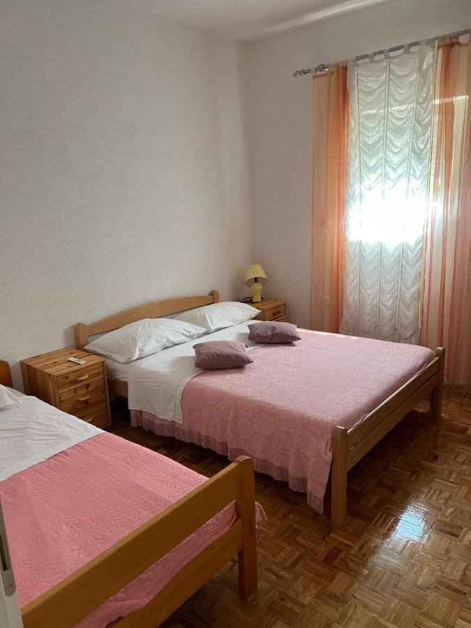 Apartment Vujcic Donji Okrug (Ciovo) Exterior foto